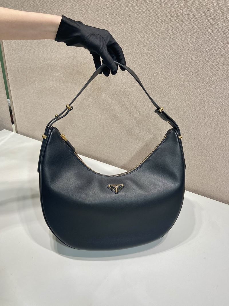 Pra*a hobo bags